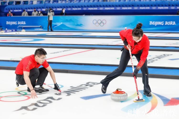 中国冰壶混双队冬奥资格赛中强势五连胜