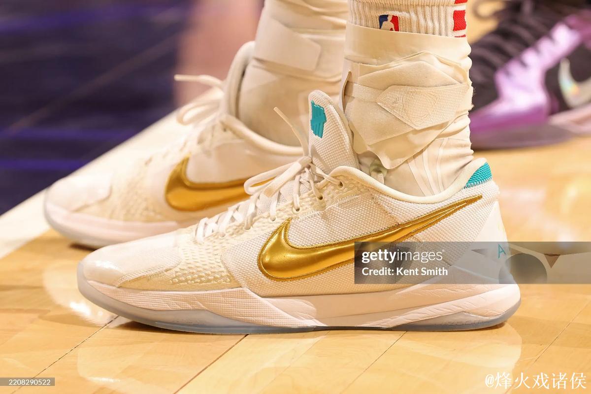 吉迪三双助力公牛惊险击败雄鹿 雷霆狂胜黄蜂迎来10连胜 吉迪三双助力公牛惊险击败雄鹿 雷霆狂胜黄蜂迎来10连胜